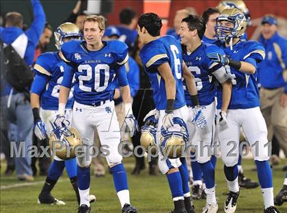 Thumbnail 3 in San Clemente vs. Santa Margarita (CIF SS PAC-5 Division Final) photogallery.