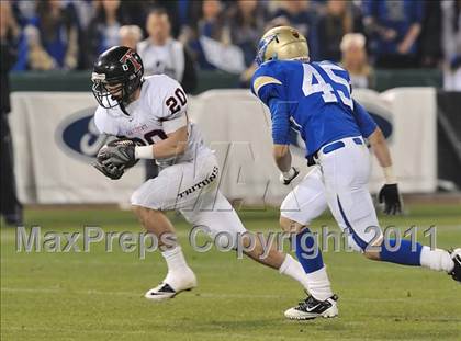 Thumbnail 2 in San Clemente vs. Santa Margarita (CIF SS PAC-5 Division Final) photogallery.