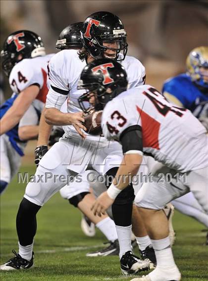 Thumbnail 2 in San Clemente vs. Santa Margarita (CIF SS PAC-5 Division Final) photogallery.
