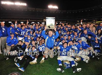 Thumbnail 3 in San Clemente vs. Santa Margarita (CIF SS PAC-5 Division Final) photogallery.