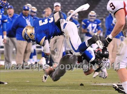 Thumbnail 1 in San Clemente vs. Santa Margarita (CIF SS PAC-5 Division Final) photogallery.