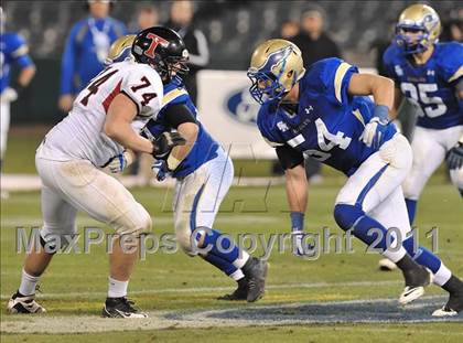 Thumbnail 1 in San Clemente vs. Santa Margarita (CIF SS PAC-5 Division Final) photogallery.