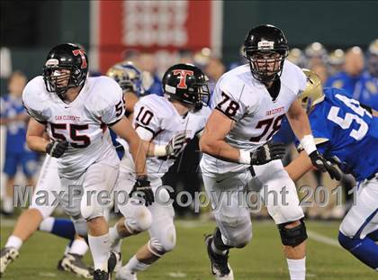 Thumbnail 2 in San Clemente vs. Santa Margarita (CIF SS PAC-5 Division Final) photogallery.