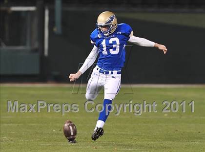 Thumbnail 1 in San Clemente vs. Santa Margarita (CIF SS PAC-5 Division Final) photogallery.