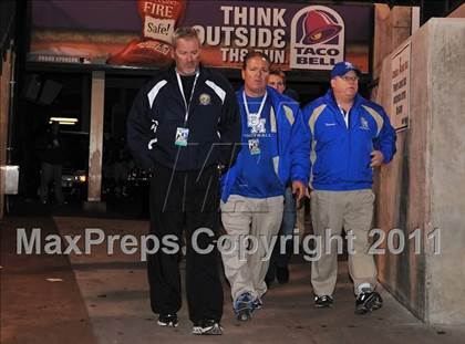 Thumbnail 2 in San Clemente vs. Santa Margarita (CIF SS PAC-5 Division Final) photogallery.