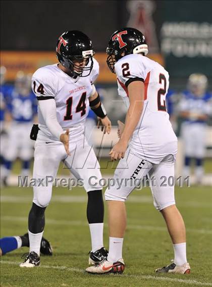 Thumbnail 1 in San Clemente vs. Santa Margarita (CIF SS PAC-5 Division Final) photogallery.