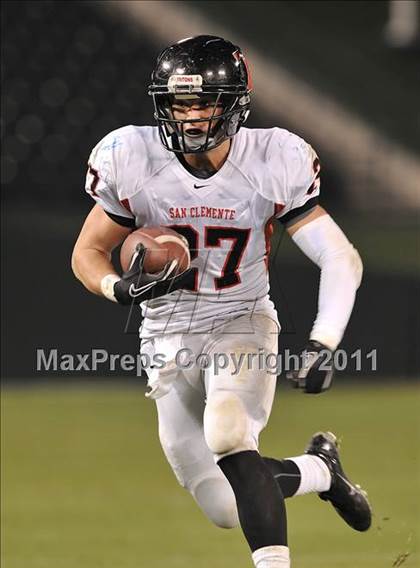 Thumbnail 2 in San Clemente vs. Santa Margarita (CIF SS PAC-5 Division Final) photogallery.
