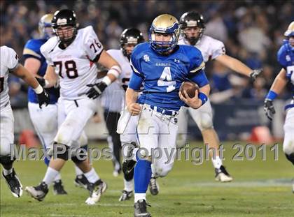 Thumbnail 2 in San Clemente vs. Santa Margarita (CIF SS PAC-5 Division Final) photogallery.