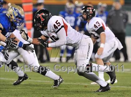 Thumbnail 3 in San Clemente vs. Santa Margarita (CIF SS PAC-5 Division Final) photogallery.