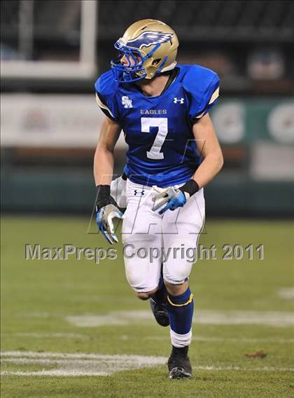 Thumbnail 2 in San Clemente vs. Santa Margarita (CIF SS PAC-5 Division Final) photogallery.