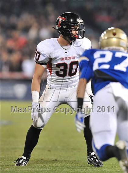 Thumbnail 2 in San Clemente vs. Santa Margarita (CIF SS PAC-5 Division Final) photogallery.