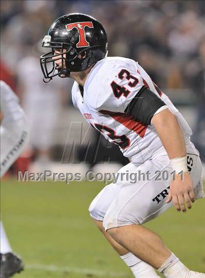 Thumbnail 1 in San Clemente vs. Santa Margarita (CIF SS PAC-5 Division Final) photogallery.