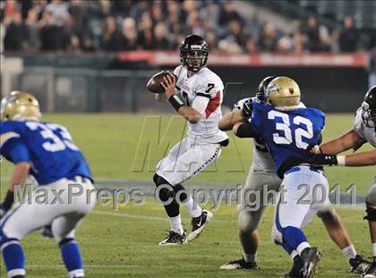 Thumbnail 2 in San Clemente vs. Santa Margarita (CIF SS PAC-5 Division Final) photogallery.