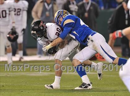 Thumbnail 1 in San Clemente vs. Santa Margarita (CIF SS PAC-5 Division Final) photogallery.