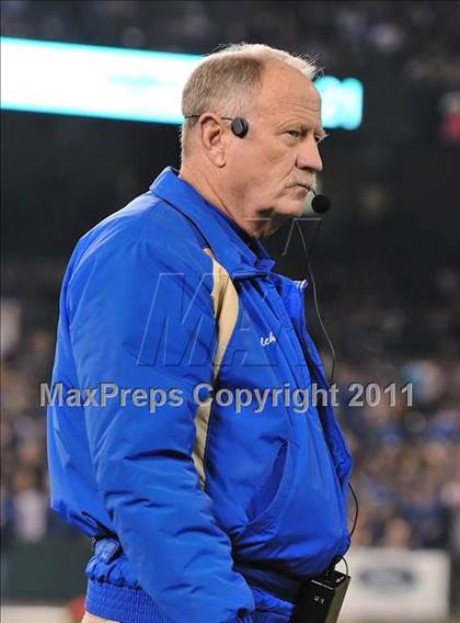 Thumbnail 3 in San Clemente vs. Santa Margarita (CIF SS PAC-5 Division Final) photogallery.
