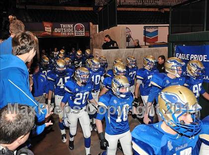 Thumbnail 2 in San Clemente vs. Santa Margarita (CIF SS PAC-5 Division Final) photogallery.