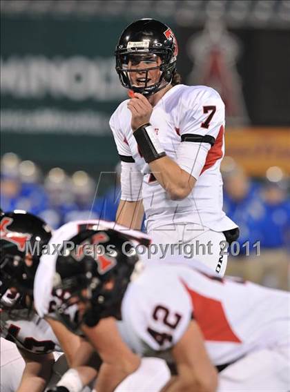 Thumbnail 3 in San Clemente vs. Santa Margarita (CIF SS PAC-5 Division Final) photogallery.