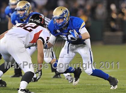 Thumbnail 1 in San Clemente vs. Santa Margarita (CIF SS PAC-5 Division Final) photogallery.