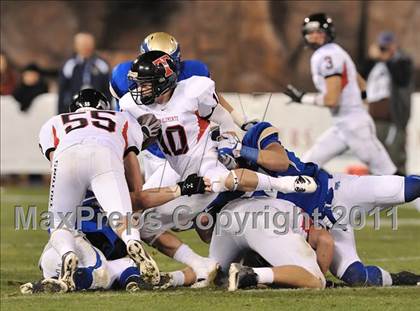Thumbnail 3 in San Clemente vs. Santa Margarita (CIF SS PAC-5 Division Final) photogallery.