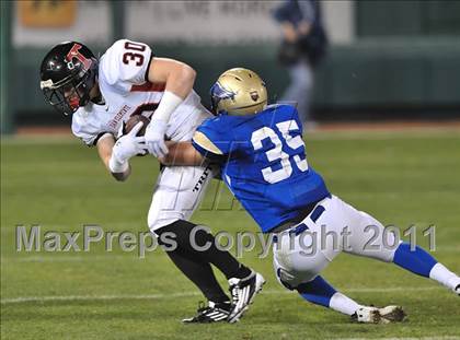 Thumbnail 1 in San Clemente vs. Santa Margarita (CIF SS PAC-5 Division Final) photogallery.