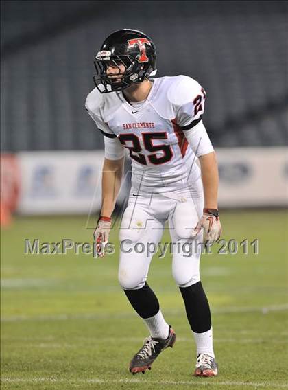 Thumbnail 1 in San Clemente vs. Santa Margarita (CIF SS PAC-5 Division Final) photogallery.