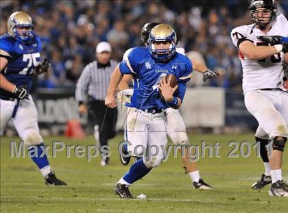 Thumbnail 3 in San Clemente vs. Santa Margarita (CIF SS PAC-5 Division Final) photogallery.