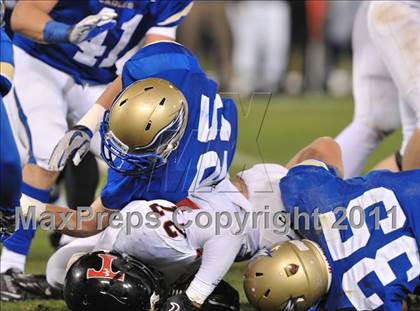 Thumbnail 2 in San Clemente vs. Santa Margarita (CIF SS PAC-5 Division Final) photogallery.