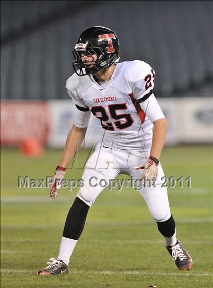 Thumbnail 2 in San Clemente vs. Santa Margarita (CIF SS PAC-5 Division Final) photogallery.