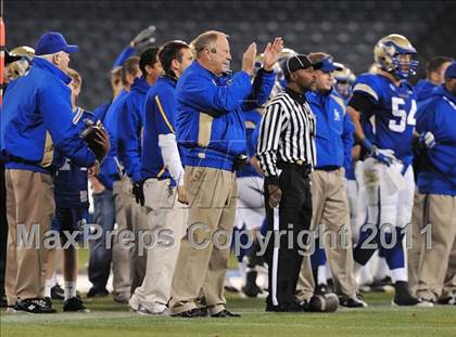 Thumbnail 3 in San Clemente vs. Santa Margarita (CIF SS PAC-5 Division Final) photogallery.