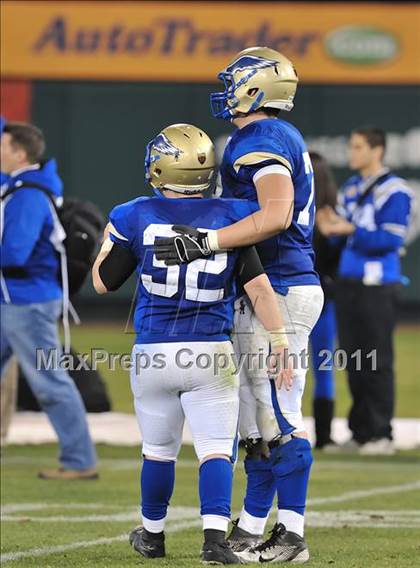 Thumbnail 3 in San Clemente vs. Santa Margarita (CIF SS PAC-5 Division Final) photogallery.