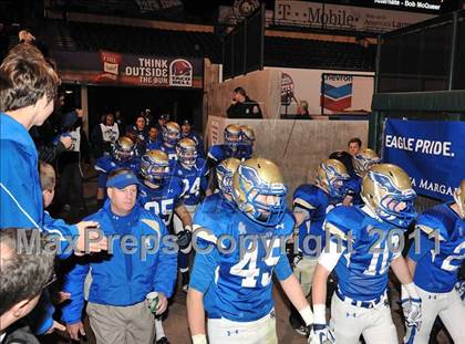 Thumbnail 3 in San Clemente vs. Santa Margarita (CIF SS PAC-5 Division Final) photogallery.