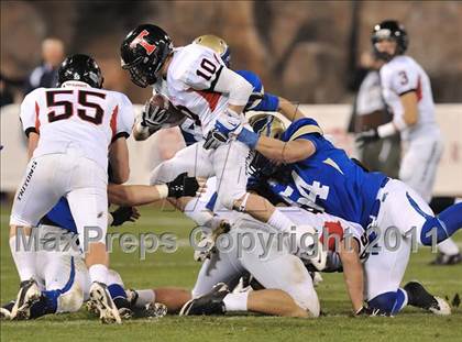 Thumbnail 2 in San Clemente vs. Santa Margarita (CIF SS PAC-5 Division Final) photogallery.