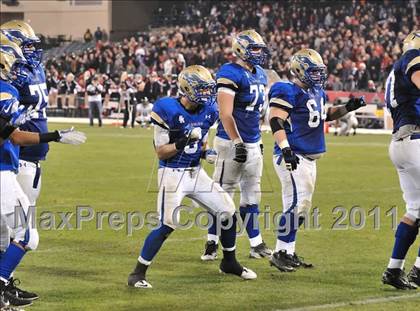 Thumbnail 3 in San Clemente vs. Santa Margarita (CIF SS PAC-5 Division Final) photogallery.