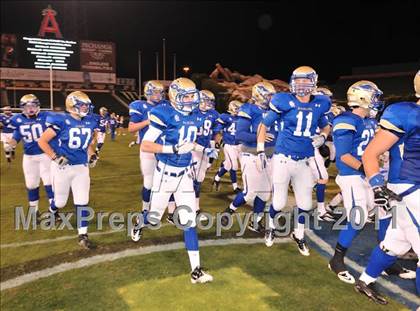 Thumbnail 3 in San Clemente vs. Santa Margarita (CIF SS PAC-5 Division Final) photogallery.