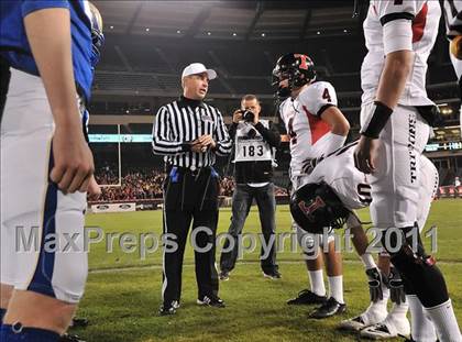 Thumbnail 1 in San Clemente vs. Santa Margarita (CIF SS PAC-5 Division Final) photogallery.