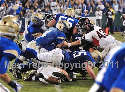 Thumbnail 1 in San Clemente vs. Santa Margarita (CIF SS PAC-5 Division Final) photogallery.