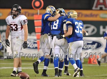 Thumbnail 1 in San Clemente vs. Santa Margarita (CIF SS PAC-5 Division Final) photogallery.