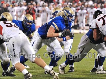 Thumbnail 3 in San Clemente vs. Santa Margarita (CIF SS PAC-5 Division Final) photogallery.