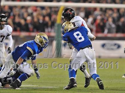 Thumbnail 3 in San Clemente vs. Santa Margarita (CIF SS PAC-5 Division Final) photogallery.