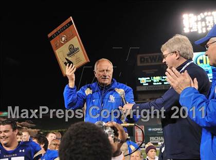 Thumbnail 3 in San Clemente vs. Santa Margarita (CIF SS PAC-5 Division Final) photogallery.