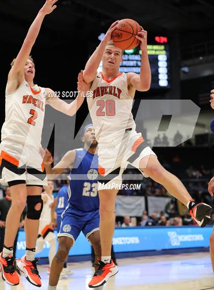 Thumbnail 3 in Gilmour Academy vs. Waverly (OHSAA D2 Semifinal) photogallery.