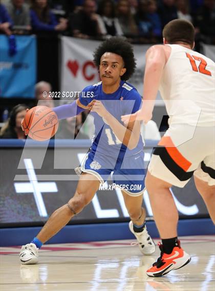 Thumbnail 1 in Gilmour Academy vs. Waverly (OHSAA D2 Semifinal) photogallery.