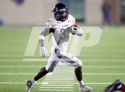 Thumbnail 1 in Navarro @ Marble Falls photogallery.