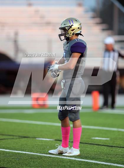 Thumbnail 1 in Navarro @ Marble Falls photogallery.