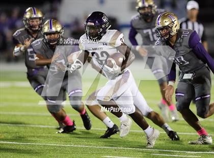Thumbnail 1 in Navarro @ Marble Falls photogallery.