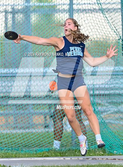 Thumbnail 1 in IHSAA Pike Regional (Discus)  photogallery.