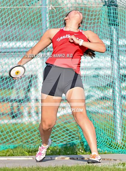 Thumbnail 2 in IHSAA Pike Regional (Discus)  photogallery.