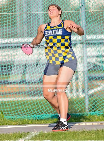 Thumbnail 1 in IHSAA Pike Regional (Discus)  photogallery.