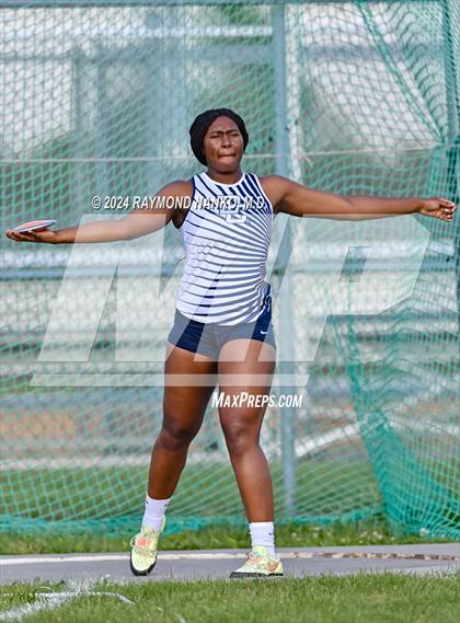 Thumbnail 3 in IHSAA Pike Regional (Discus)  photogallery.