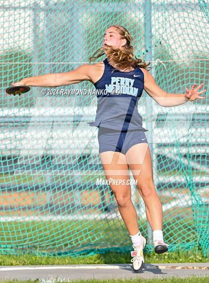 Thumbnail 3 in IHSAA Pike Regional (Discus)  photogallery.